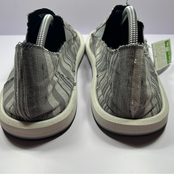 NEW Sanuk Donny Slip On Sandals Men’s 12 Grey Striped - Picture 4 of 13